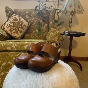 b.o.c Wedge Leather Shoe